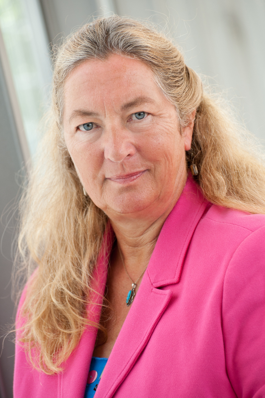Dr. Pia Schmücker, Leitung Abteilung Informationsmedien
