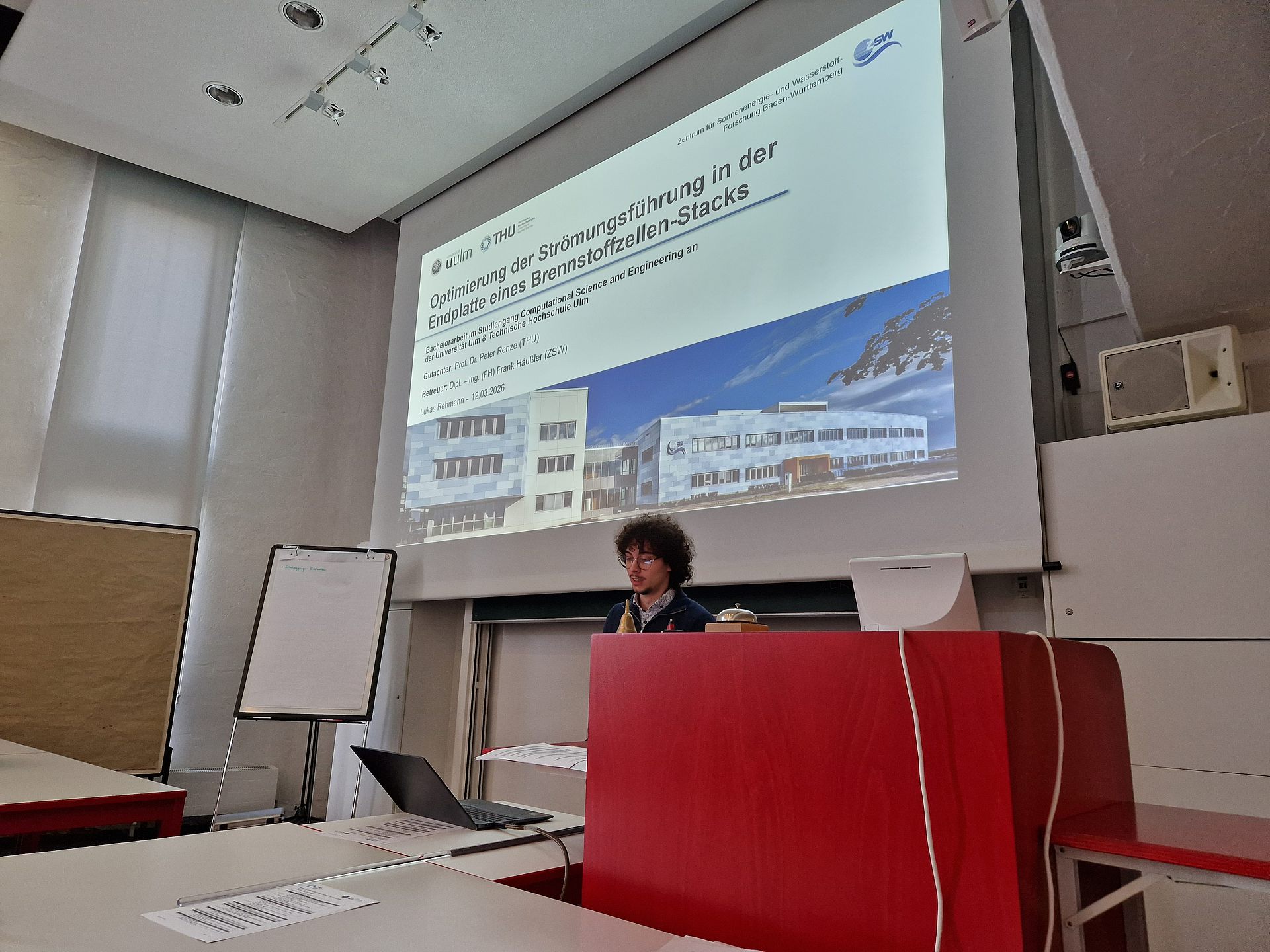 Lukas Rehmann (Ma CSE) stellt seine Ba-Arbeit vor.