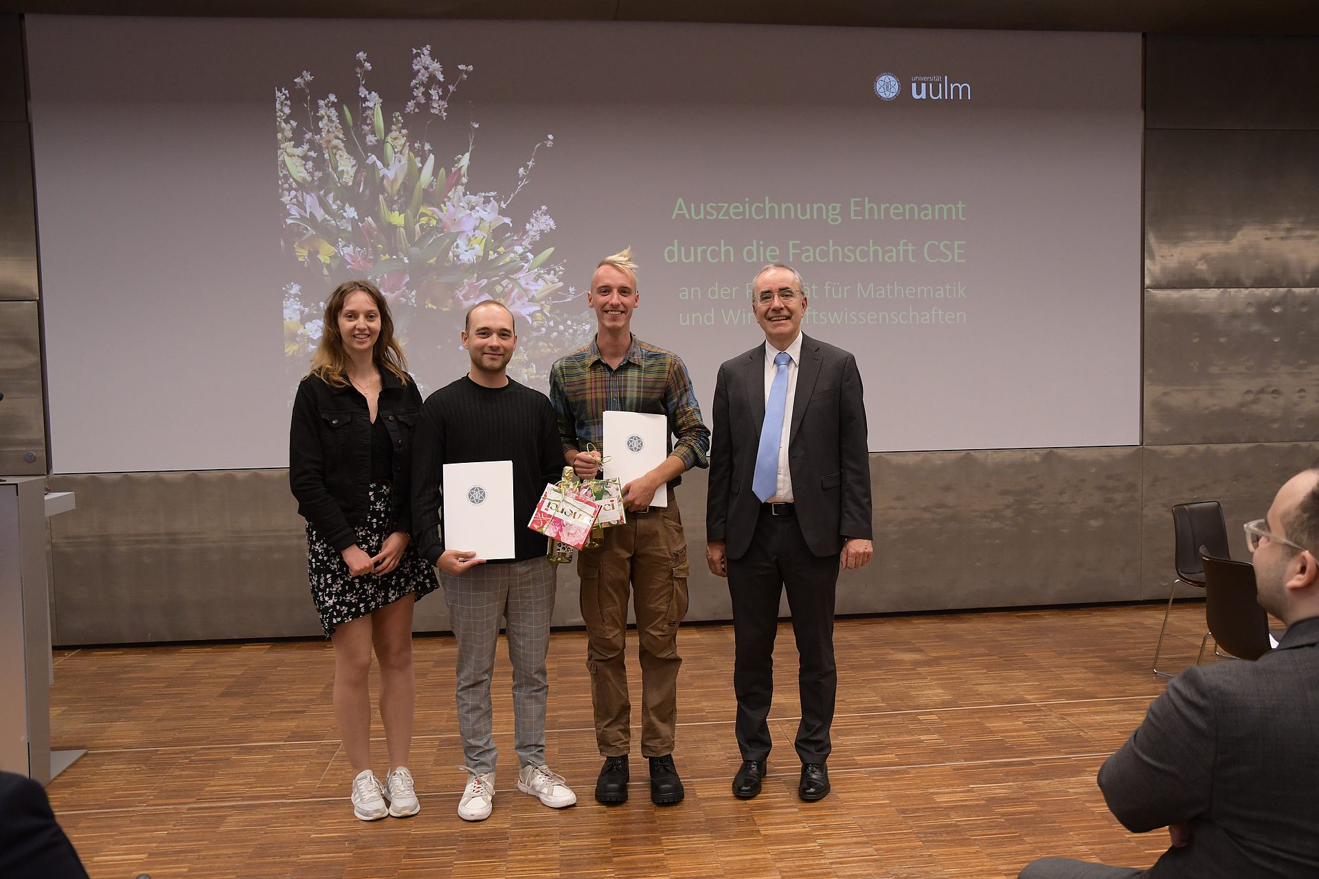Auszeichnung des ehrenamtlichen Engagements im Studiengang Computational Science and Engineering