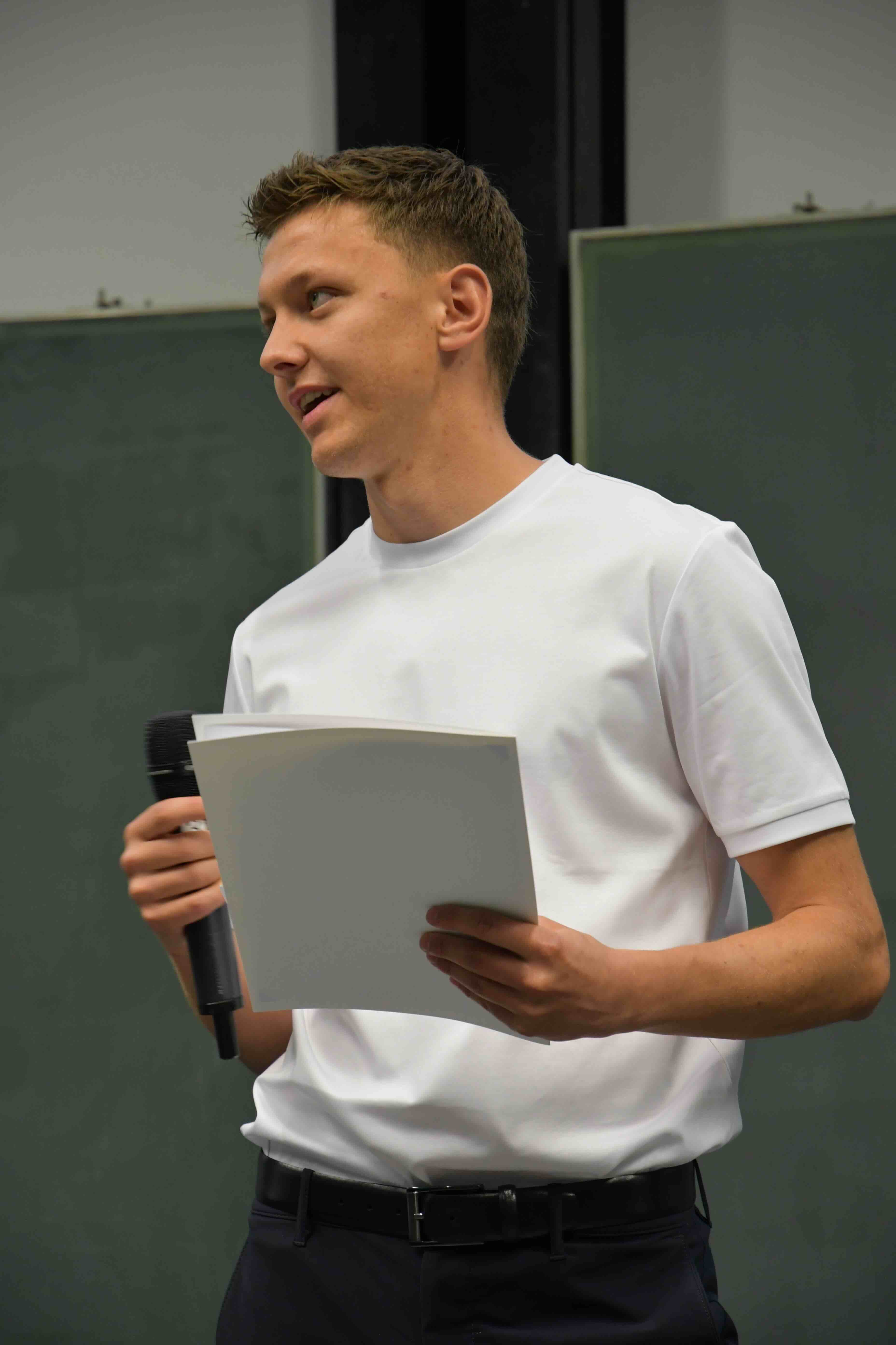 Mr Beyerle is presenting his final thesis.