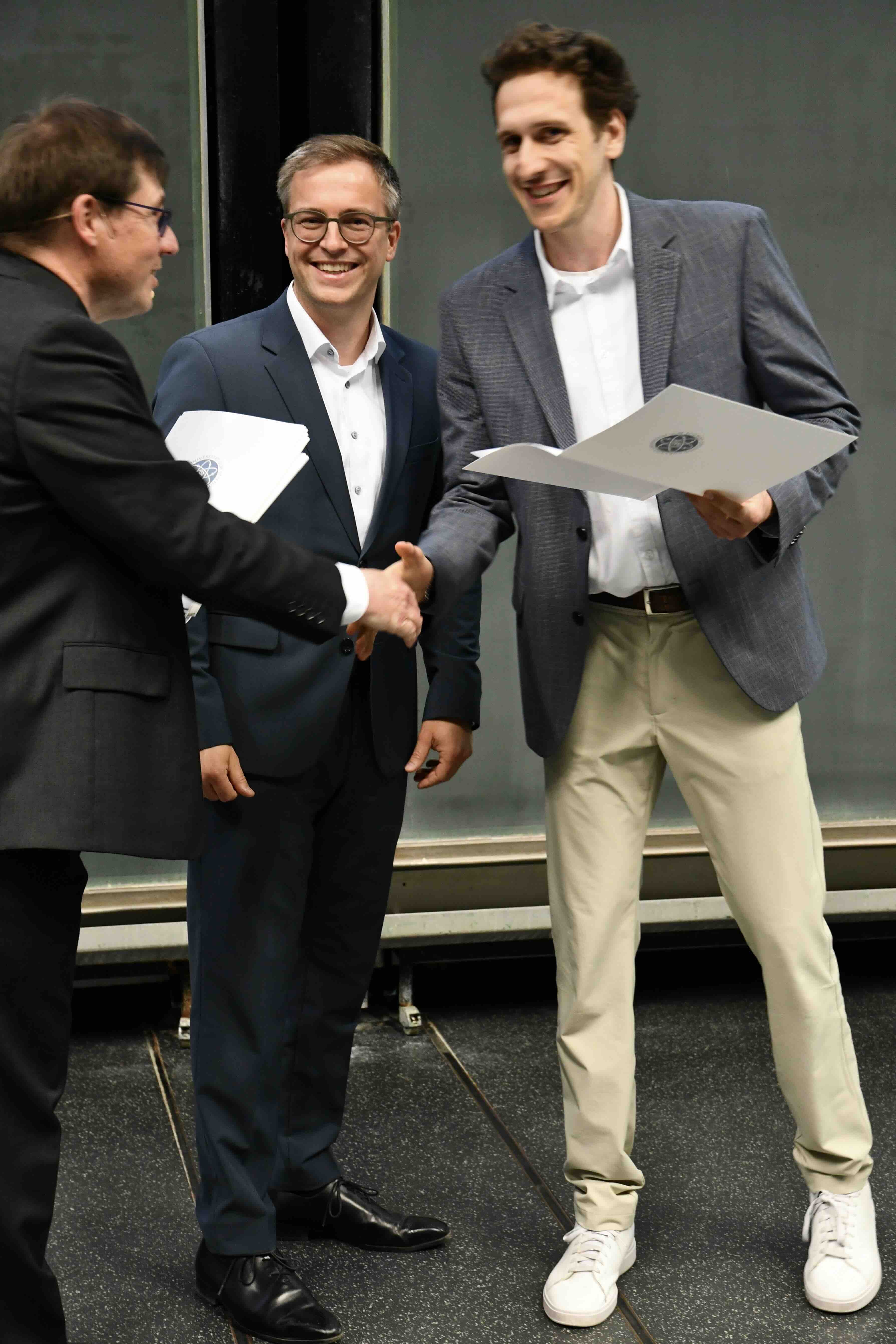 Mr Manuel Malzer has been awarded the prize for the best final degree in the MSc in Sustainable Management programme.