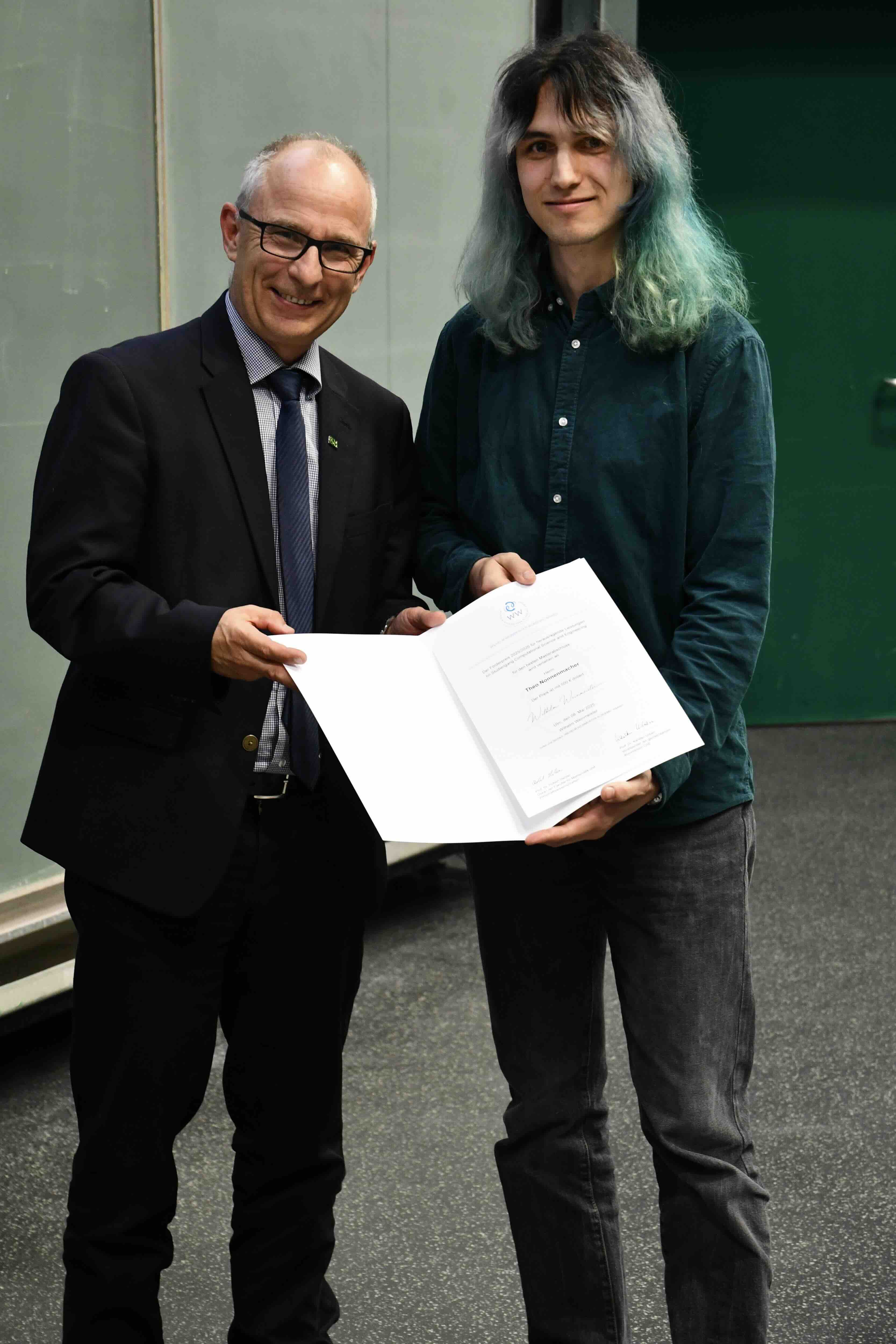 Mr Theo Nonnenmacher has been awarded the prize for the best final degree in the Computational Science and Engineering MSc programme.