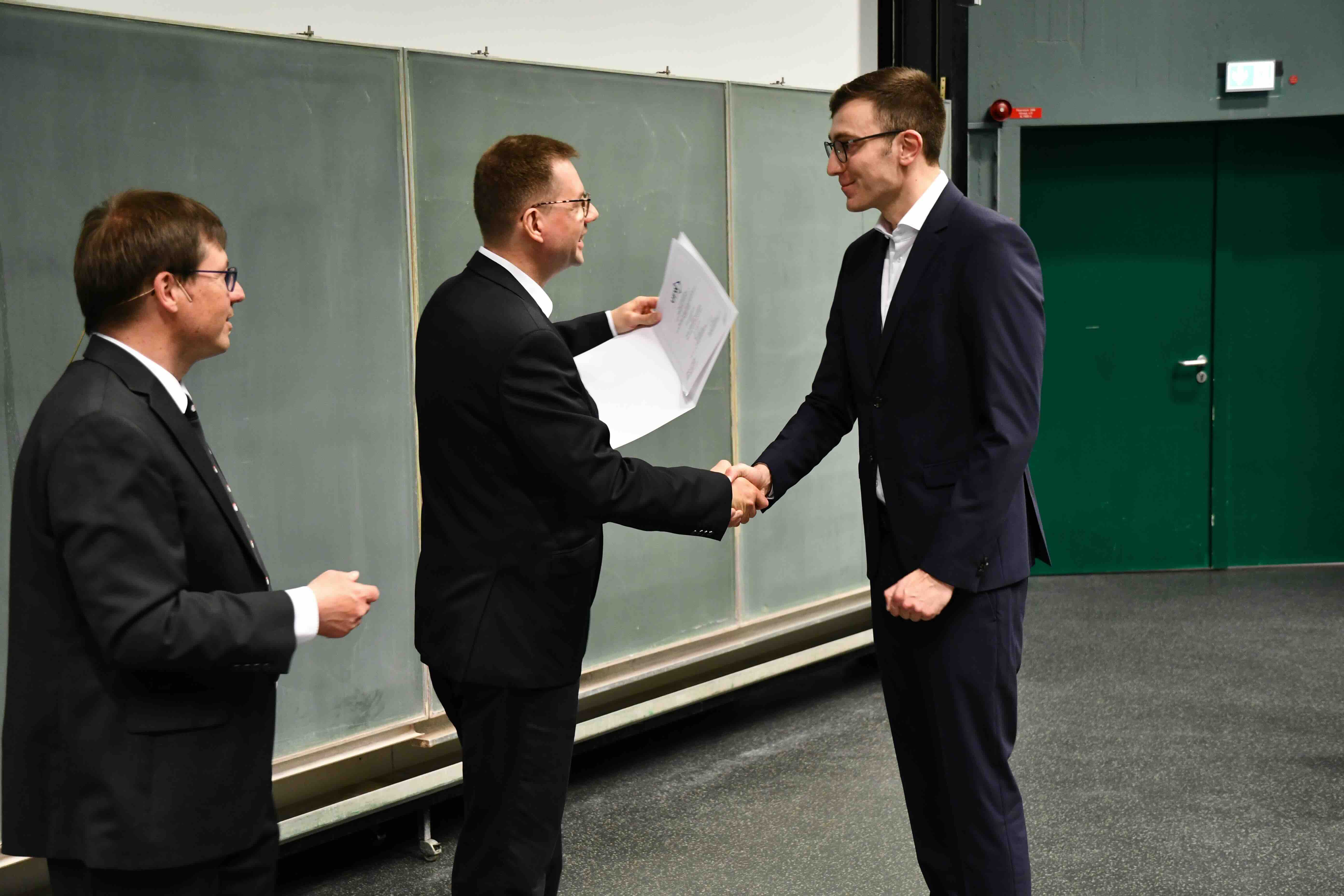 Mr Jonas Grüneberg has been awarded the prize for the best final degree in the MSc Management and Economics programme.