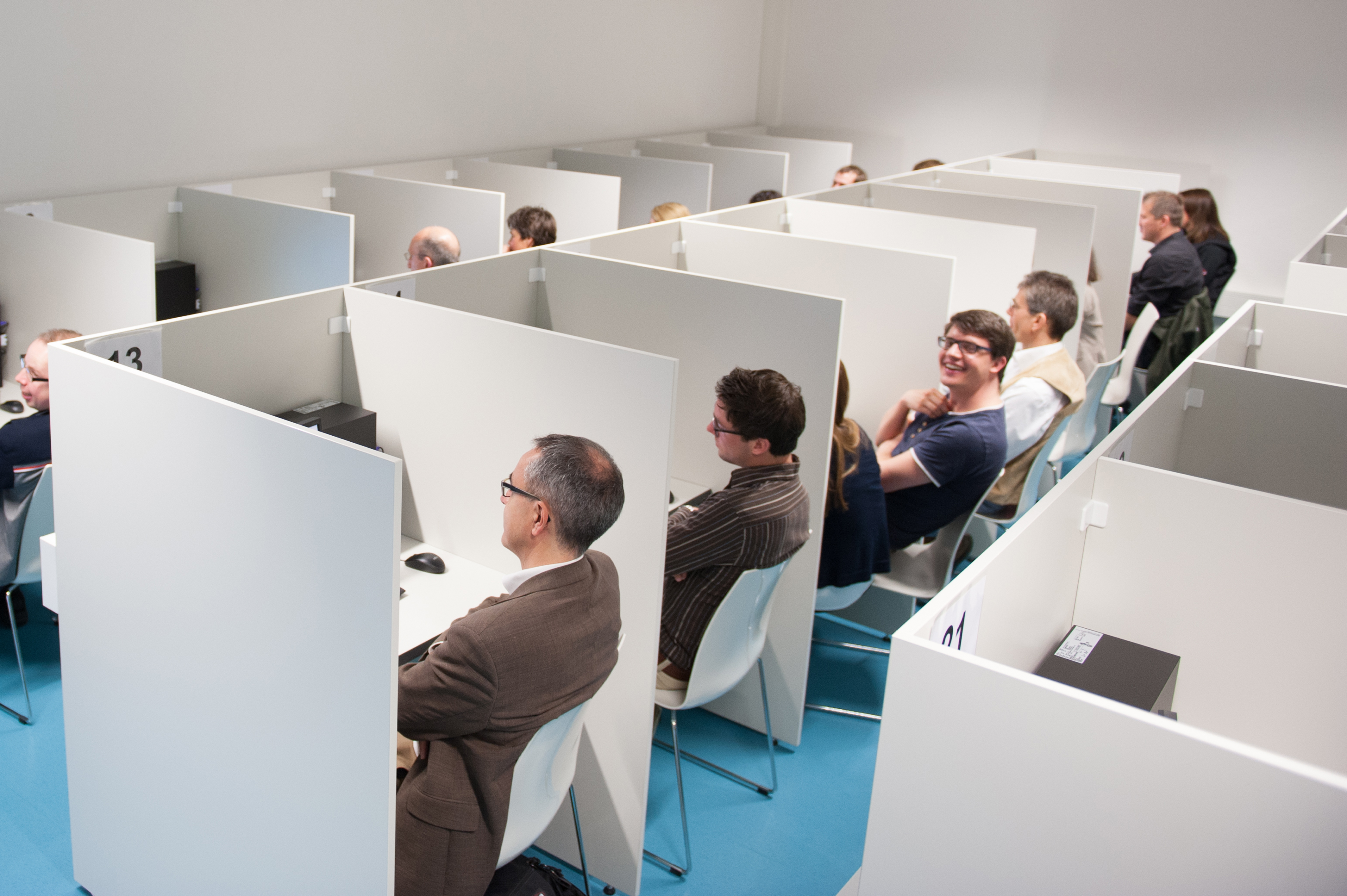 ULESS - Ulm Laboratory for Economics and Social Sciences