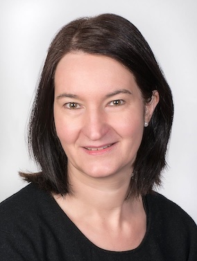 Portrait Elke Kronschnabl