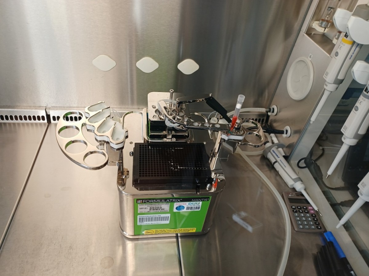 Pipettierroboter MANTIS® Liquid Handler