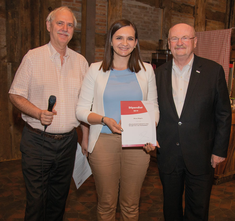 Photo: Networking scholarship recepient Alessa Wagner of the "Deutsche Leberstiftung" 2019 