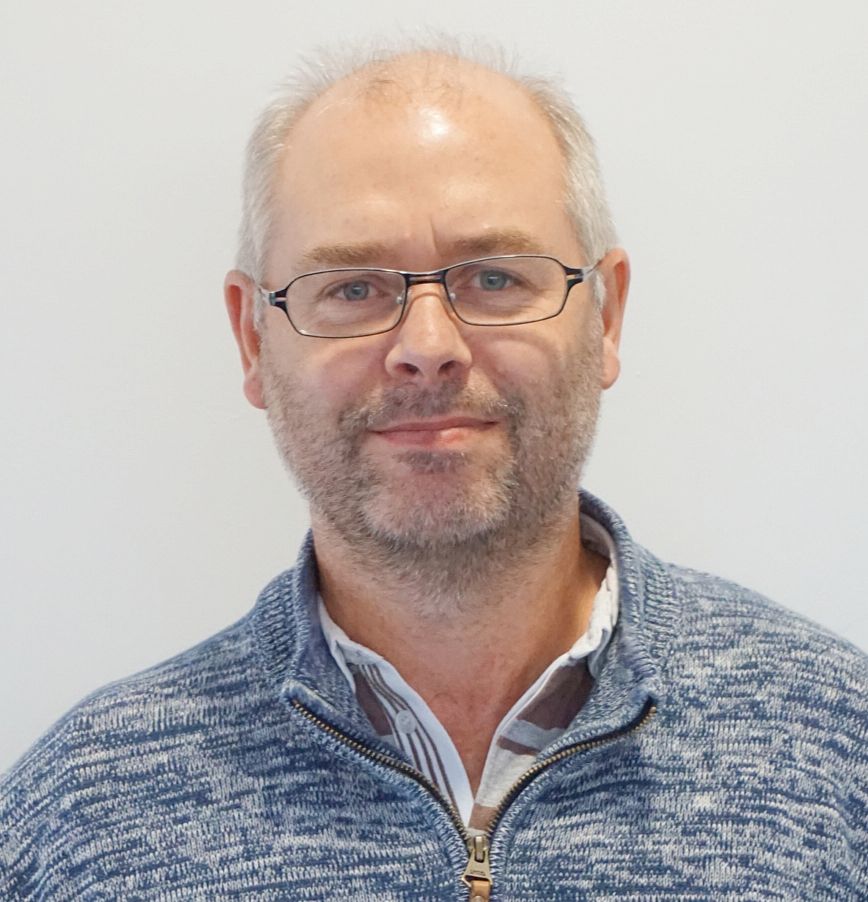 Dr. Manuel Rodirgues Goncalves