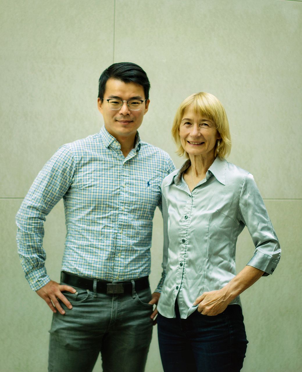 Dr. Haoyuan Qi (left) and Prof. Ute Kaiser from Ulm University (by Wenjing Huang)