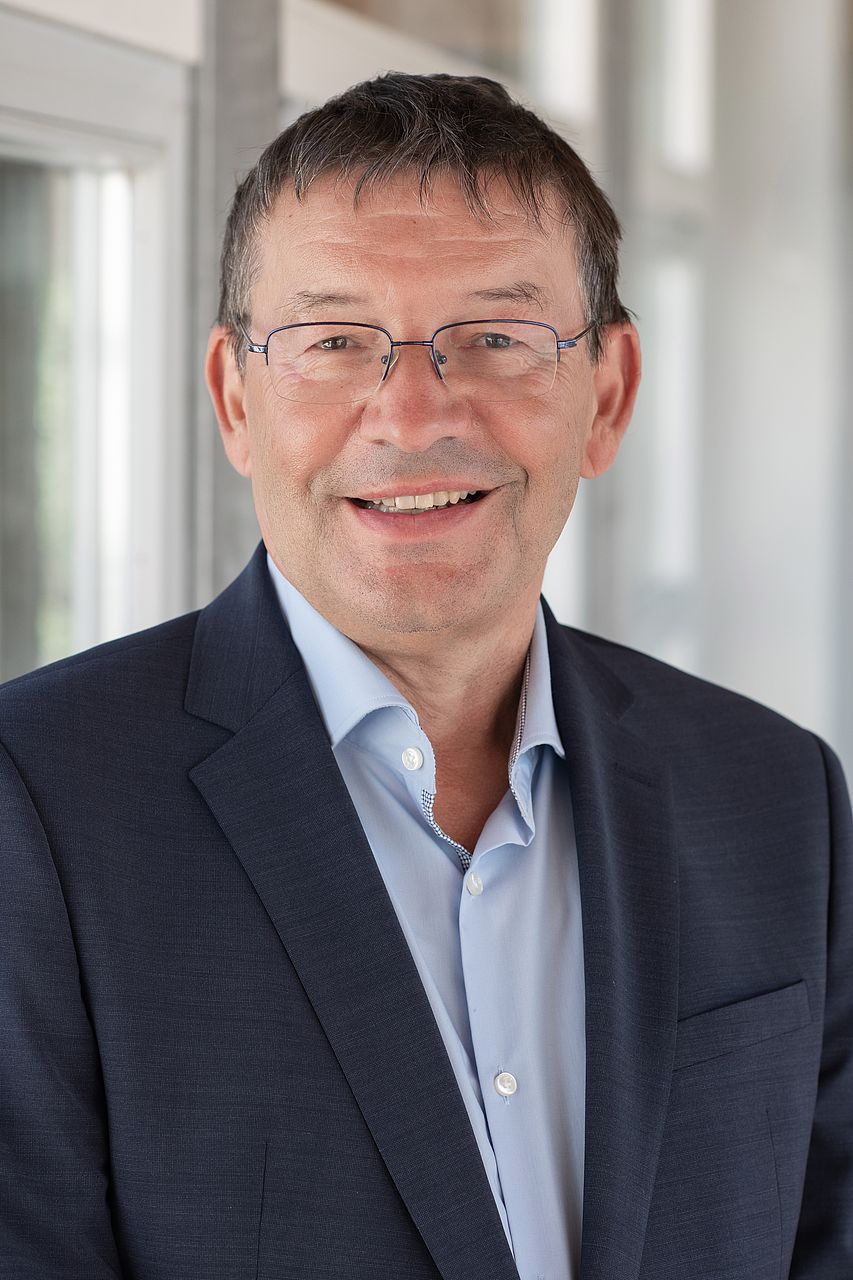 Portrait von Prof. Dietrich Rothenbacher