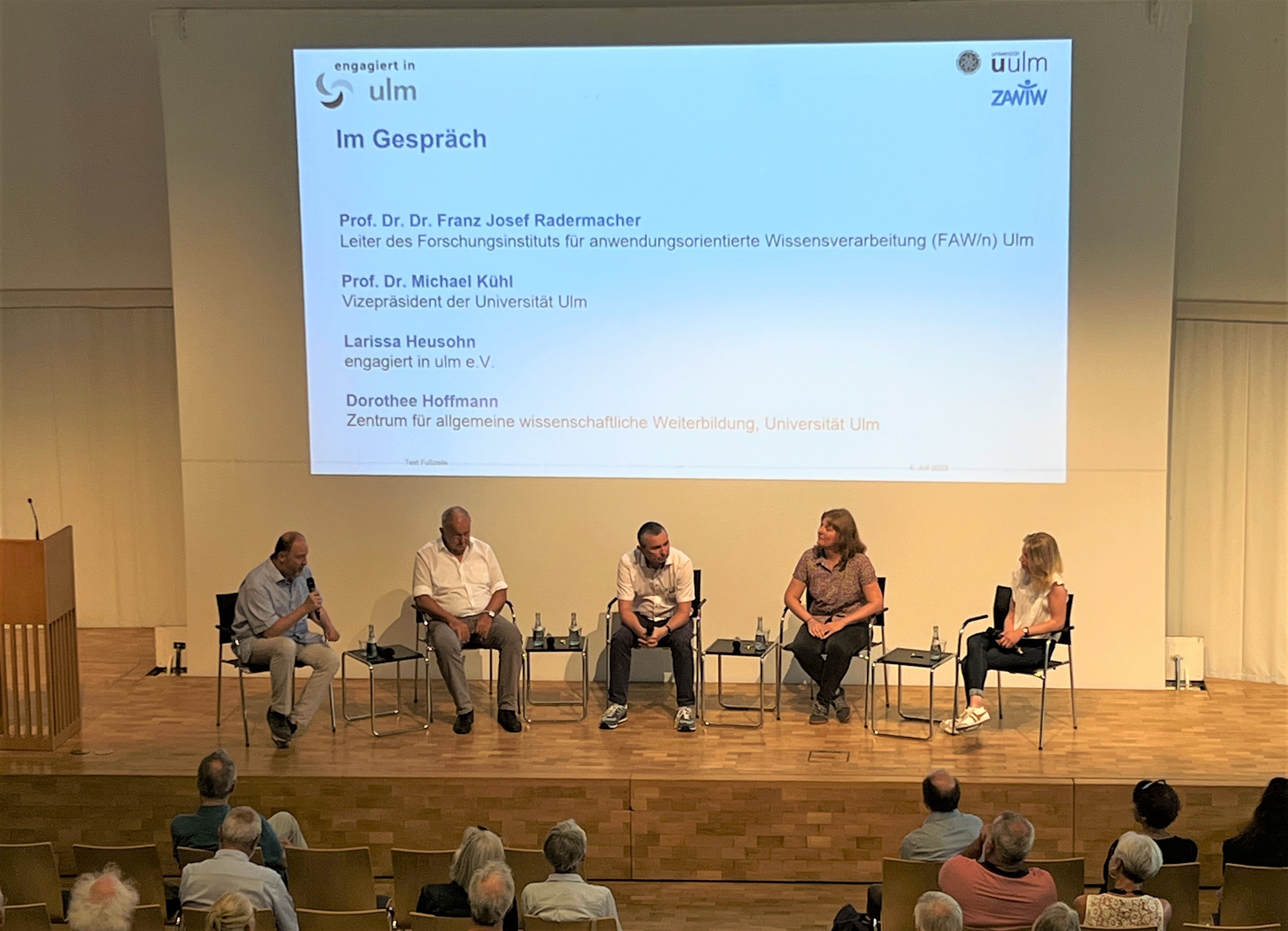 Podiumsgespräch mit Markus Marquard, Prof. Radermacher, Prof. Kühl, Dorothee Hoffmann und Larissa Heusohn 