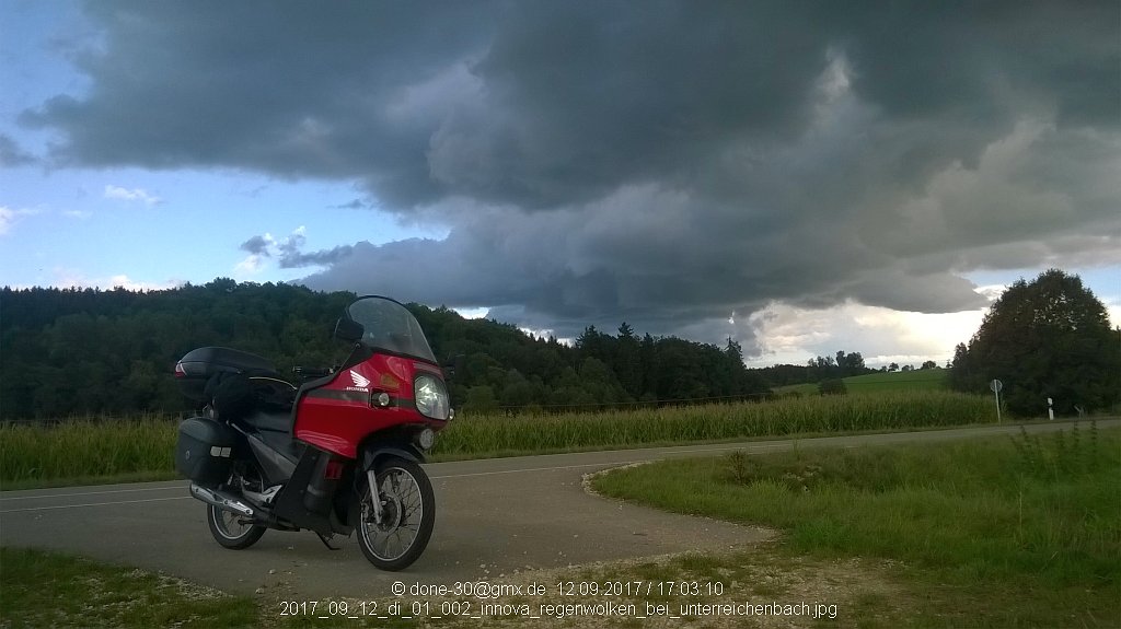 2017_09_12_di_01_002_innova_regenwolken_bei_unterreichenbach.jpg