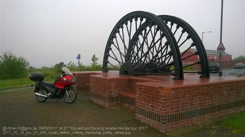 2017_05_29_mo_01_043_south_hetton_colliery_memorial_pulley_wheel.jpg